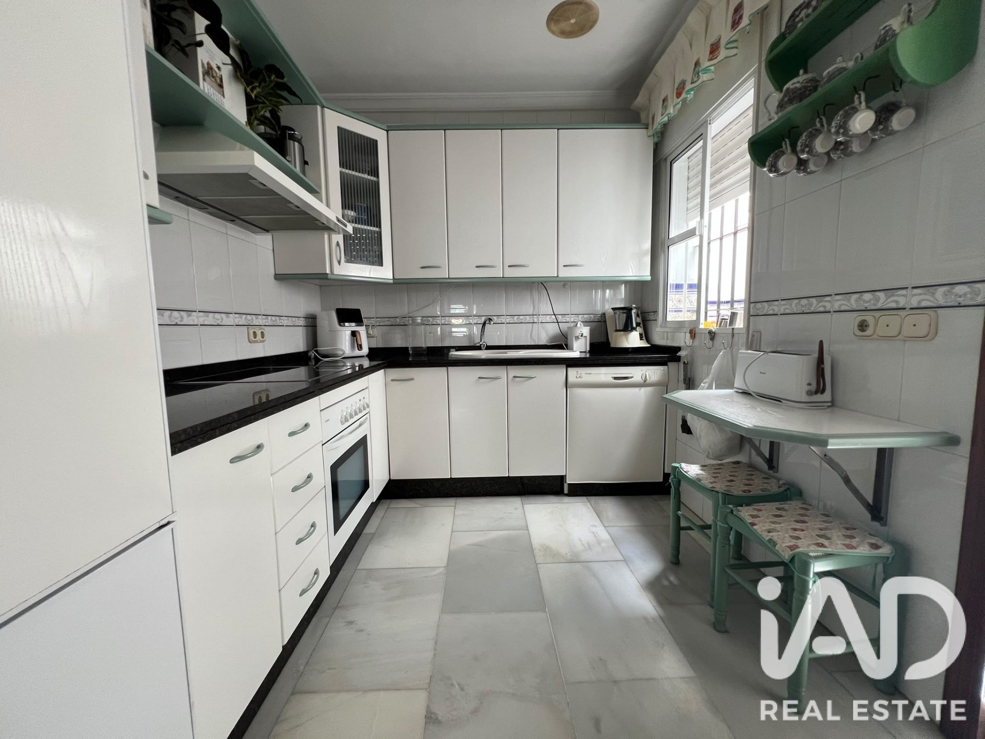 Apartamento en Lepe, Huelva, España 4 dormitorios, 127 m2 No. 188128