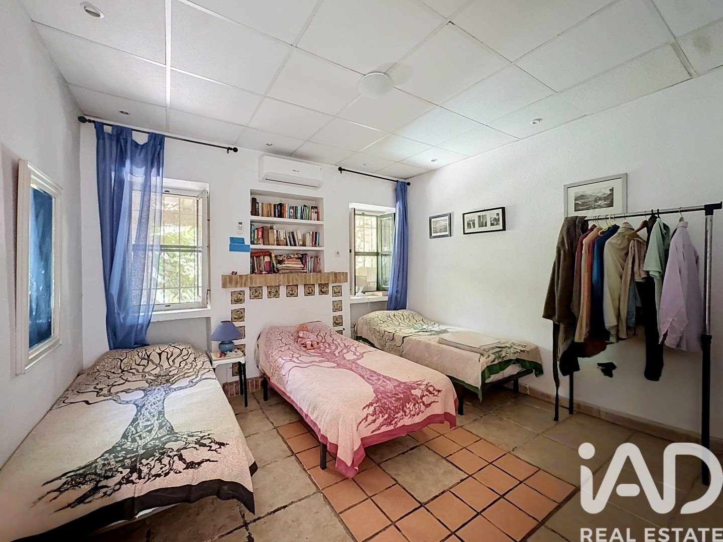 House in Algeciras, Cadiz, Spain 5 bedrooms, 973 sq.m. No. 188124