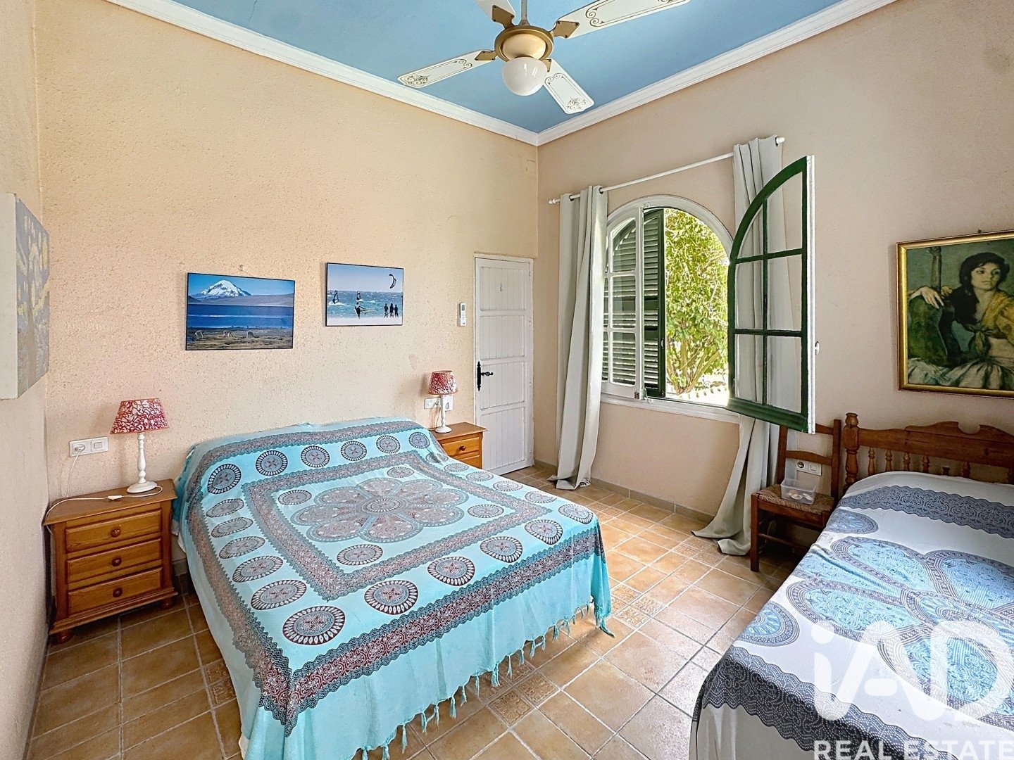 House in Algeciras, Cadiz, Spain 5 bedrooms, 973 sq.m. No. 188124