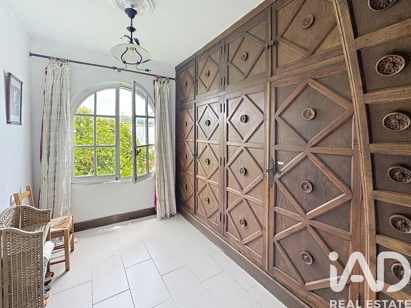 House in Algeciras, Cadiz, Spain 5 bedrooms, 973 sq.m. No. 188124