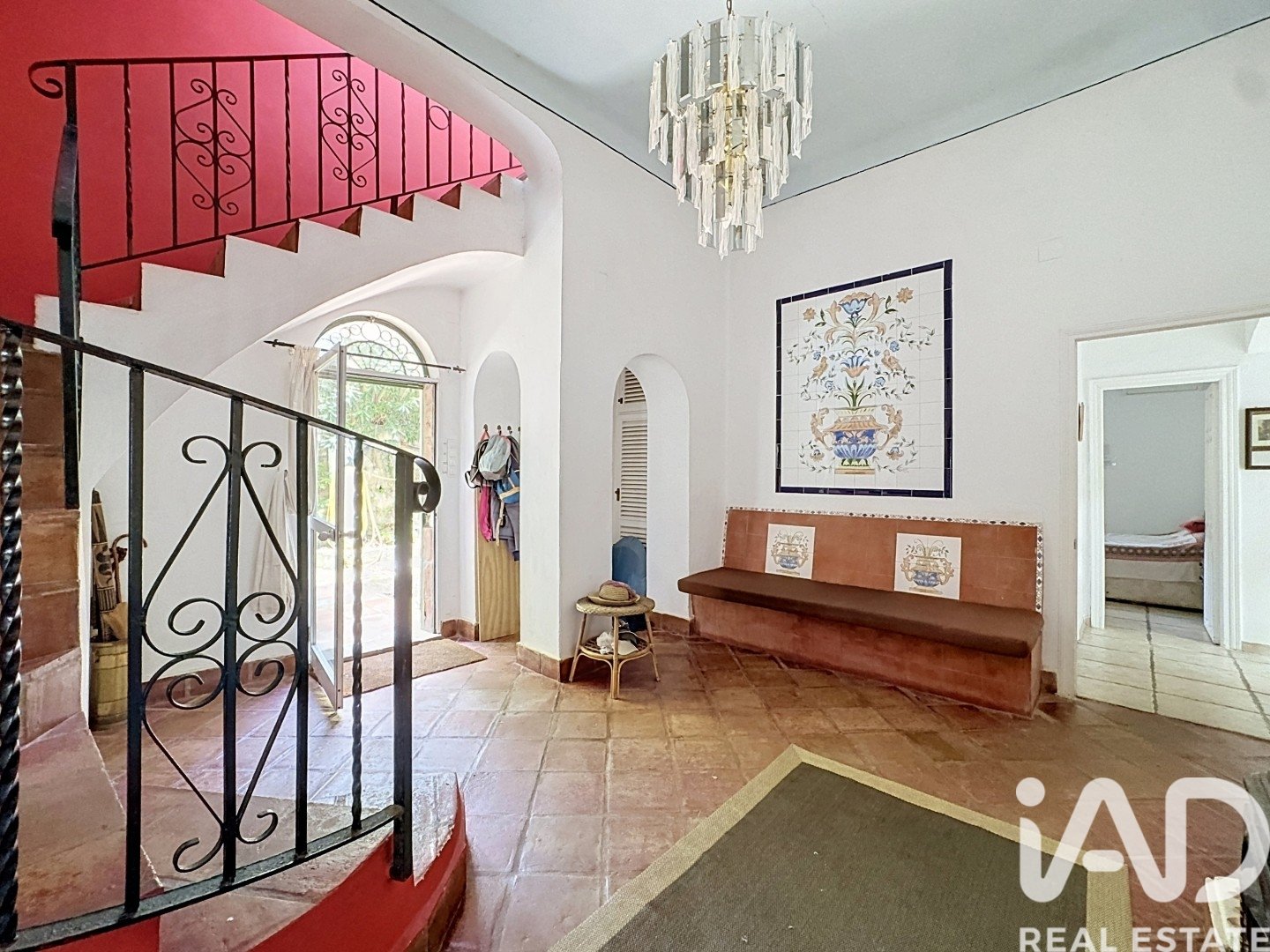 House in Algeciras, Cadiz, Spain 5 bedrooms, 973 sq.m. No. 188124