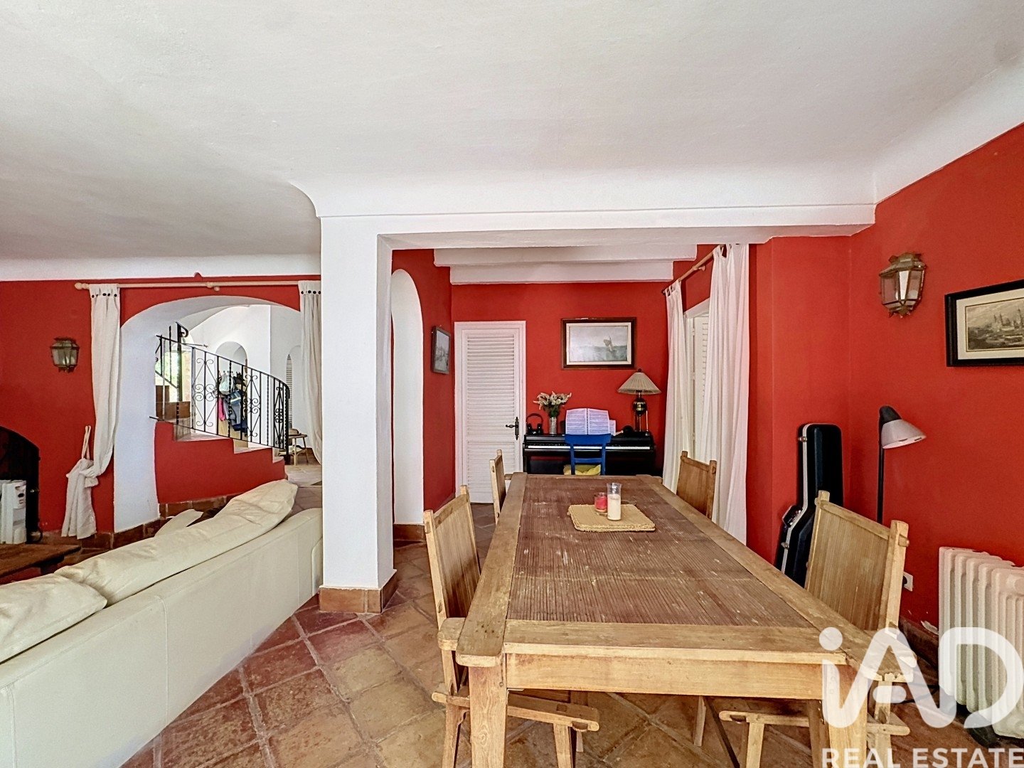 House in Algeciras, Cadiz, Spain 5 bedrooms, 973 sq.m. No. 188124