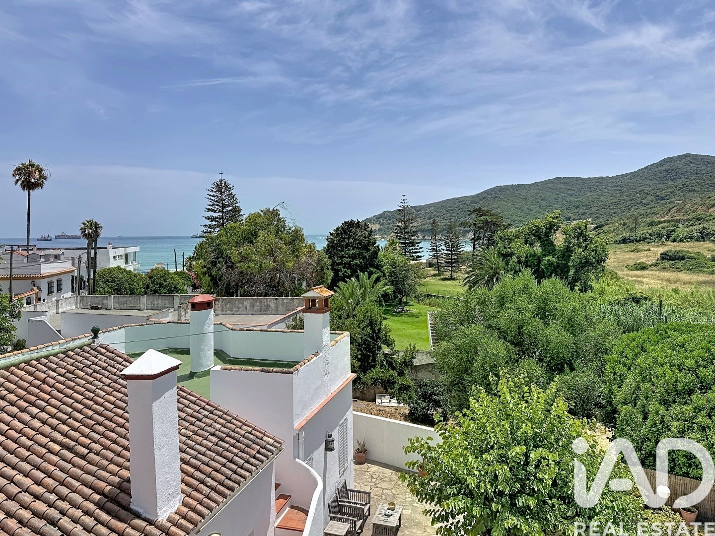 House in Algeciras, Cadiz, Spain 5 bedrooms, 973 sq.m. No. 188124