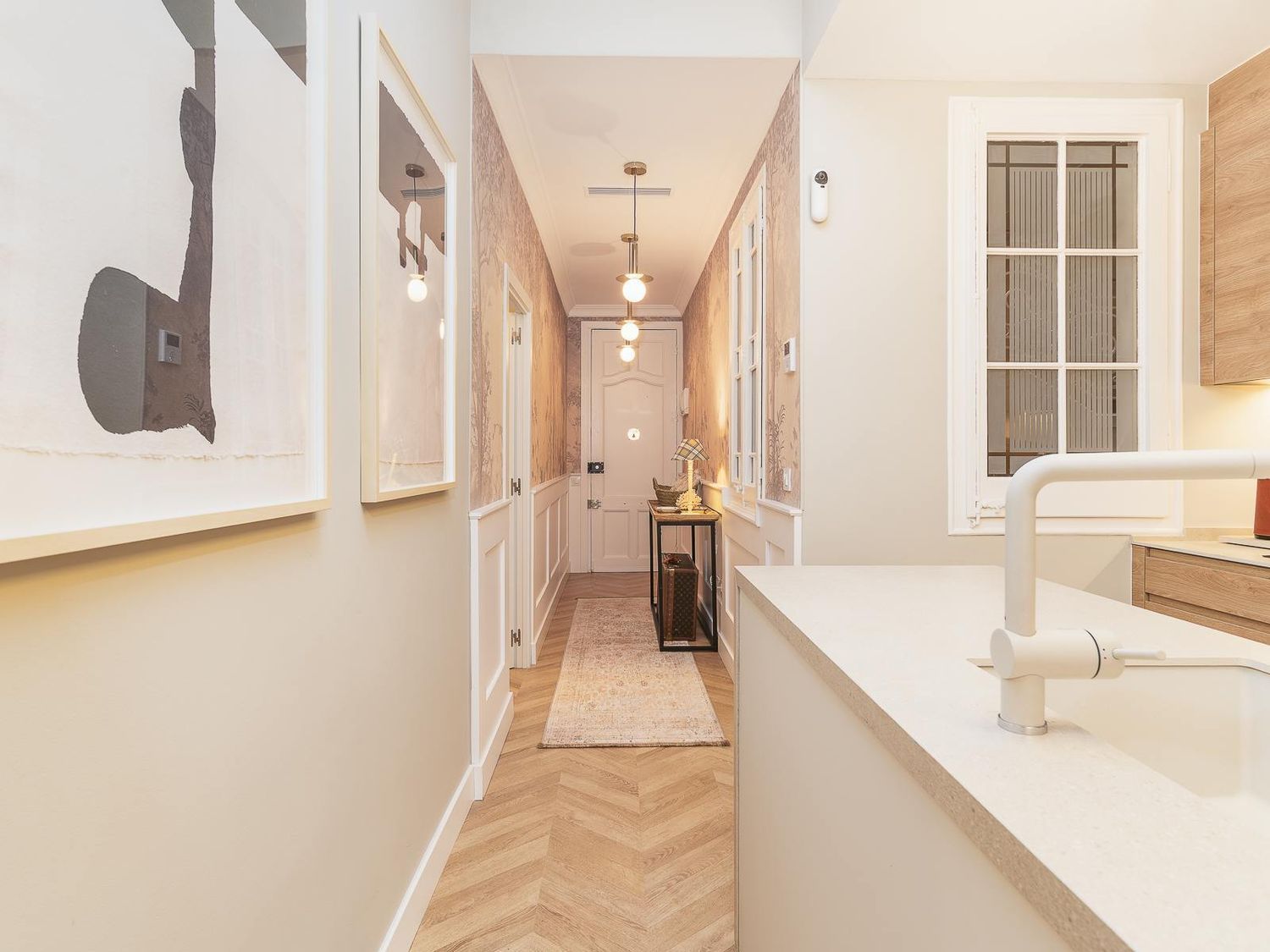 Apartment in Barcelona, Spain 3 bedrooms, 94 sq.m. No. 182381