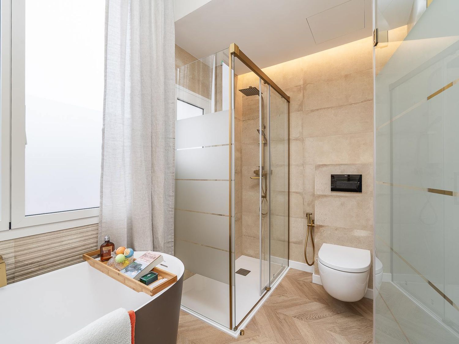 Apartment in Barcelona, Spain 3 bedrooms, 94 sq.m. No. 182381