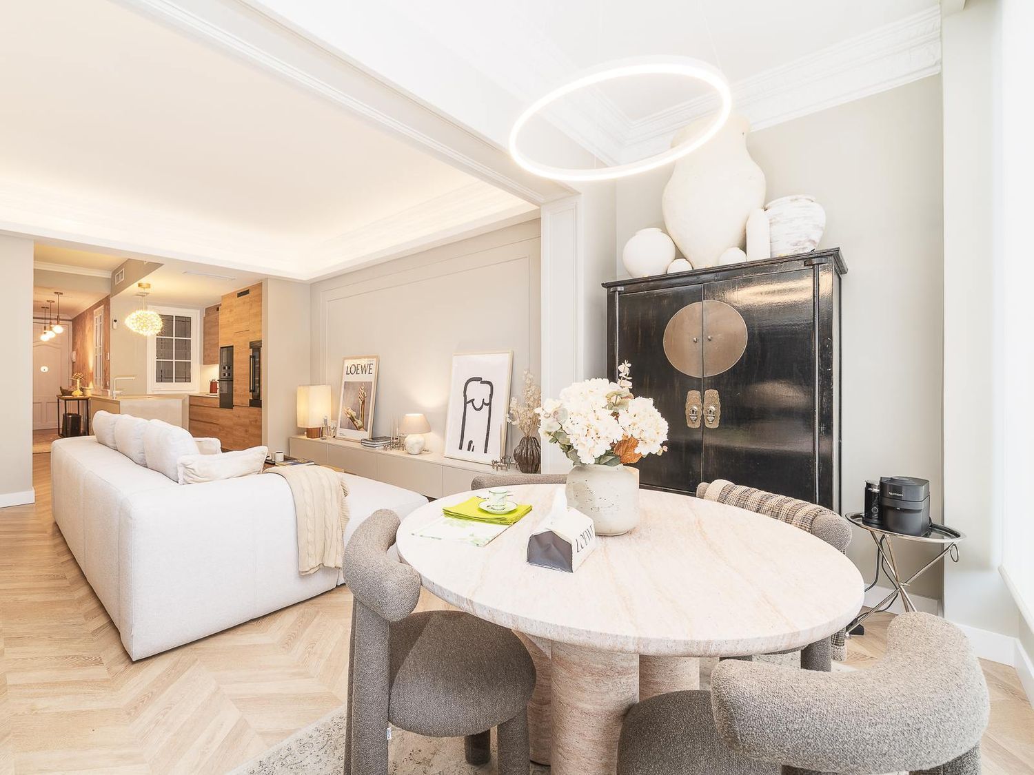 Apartment in Barcelona, Spain 3 bedrooms, 94 sq.m. No. 182381