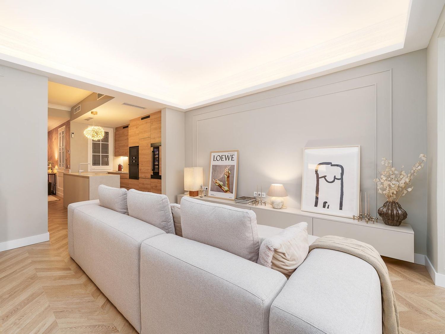 Apartment in Barcelona, Spain 3 bedrooms, 94 sq.m. No. 182381