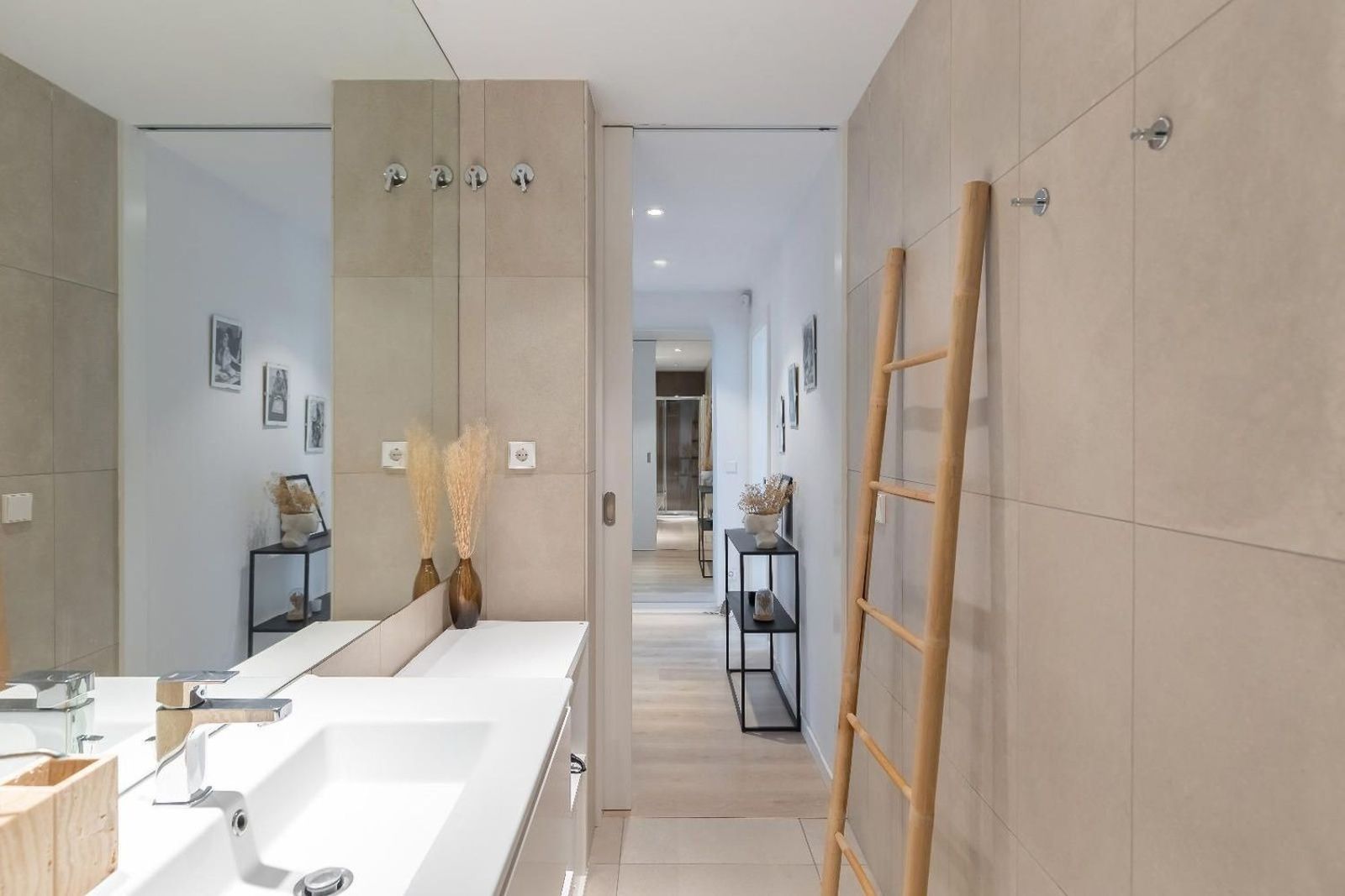 Appartamento a Barcelona, Spagna 1 camera da letto, 70 mq. N° 182386