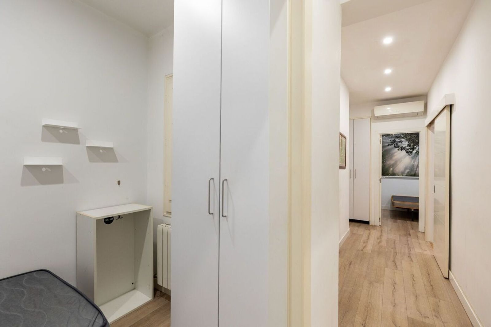 Apartamento en Barcelona, España 3 dormitorios, 72 m2 No. 182384