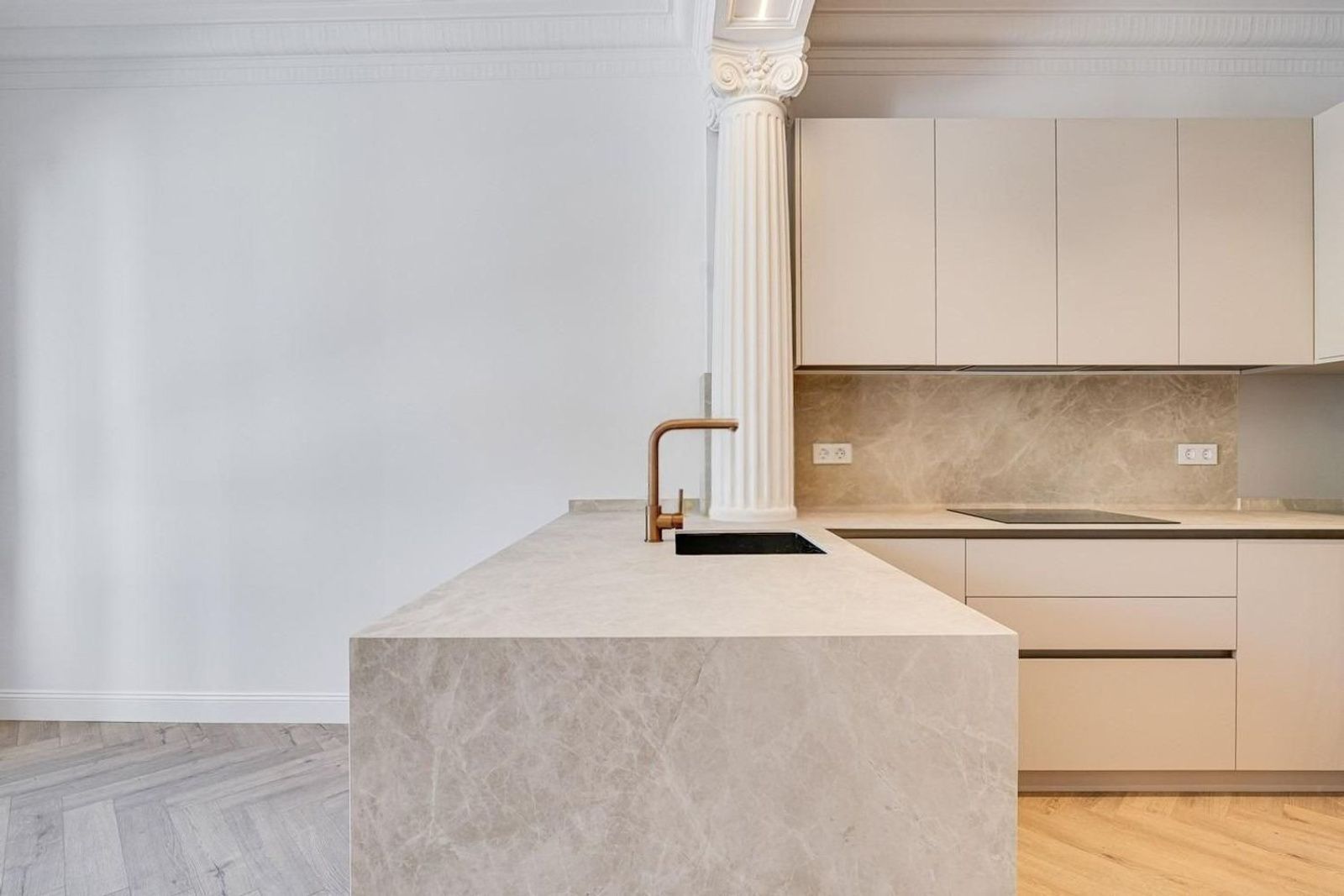 Apartment in Barcelona, Spain 3 bedrooms, 78 sq.m. No. 182382