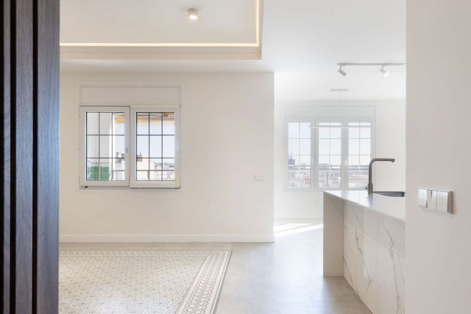 Apartamento en Barcelona, España 3 dormitorios, 131 m2 No. 182383