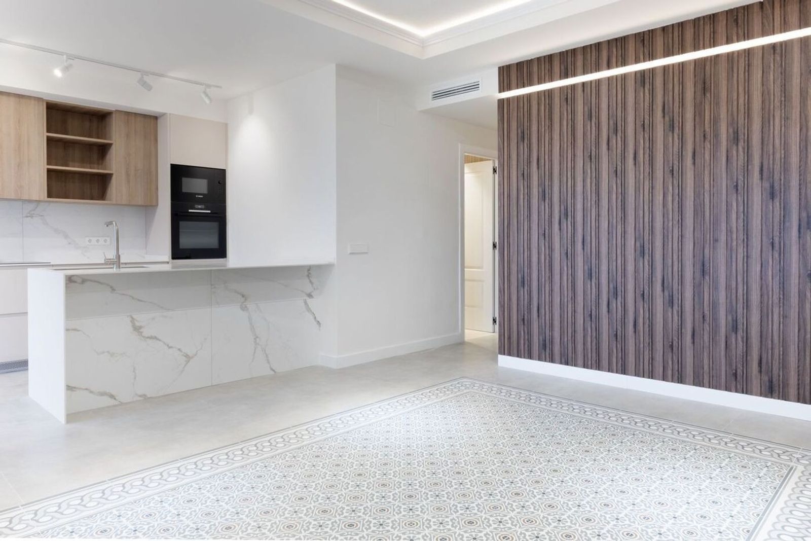 Apartamento en Barcelona, España 3 dormitorios, 131 m2 No. 182383