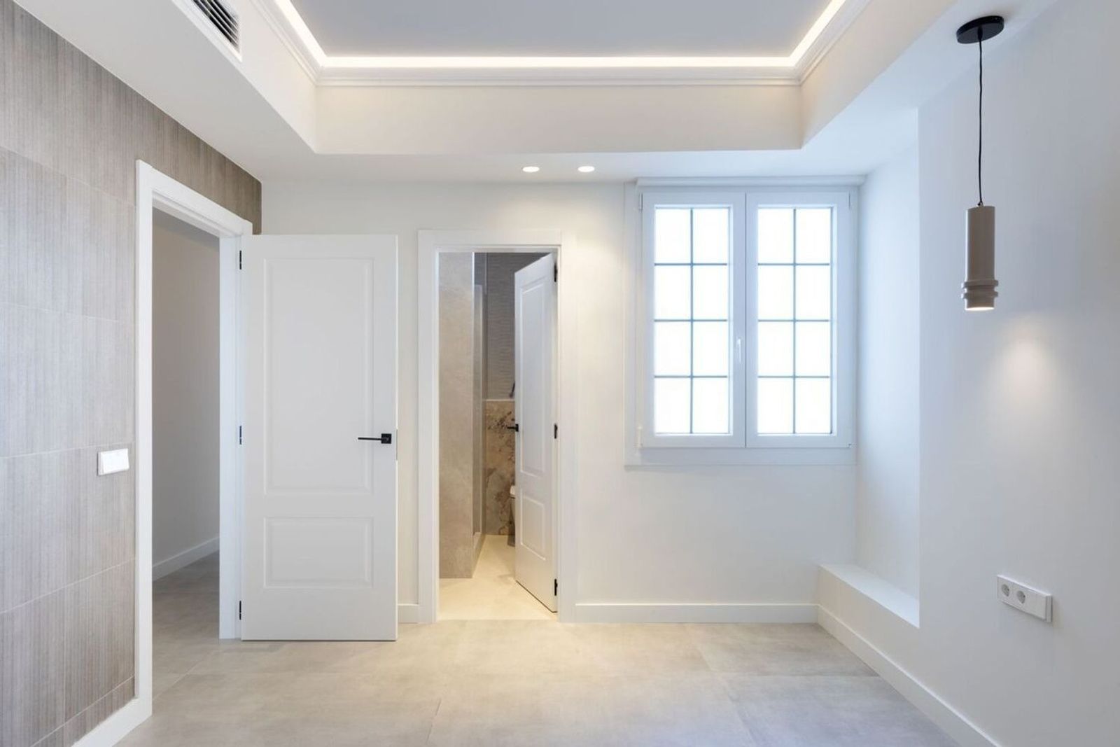 Apartamento en Barcelona, España 3 dormitorios, 131 m2 No. 182383