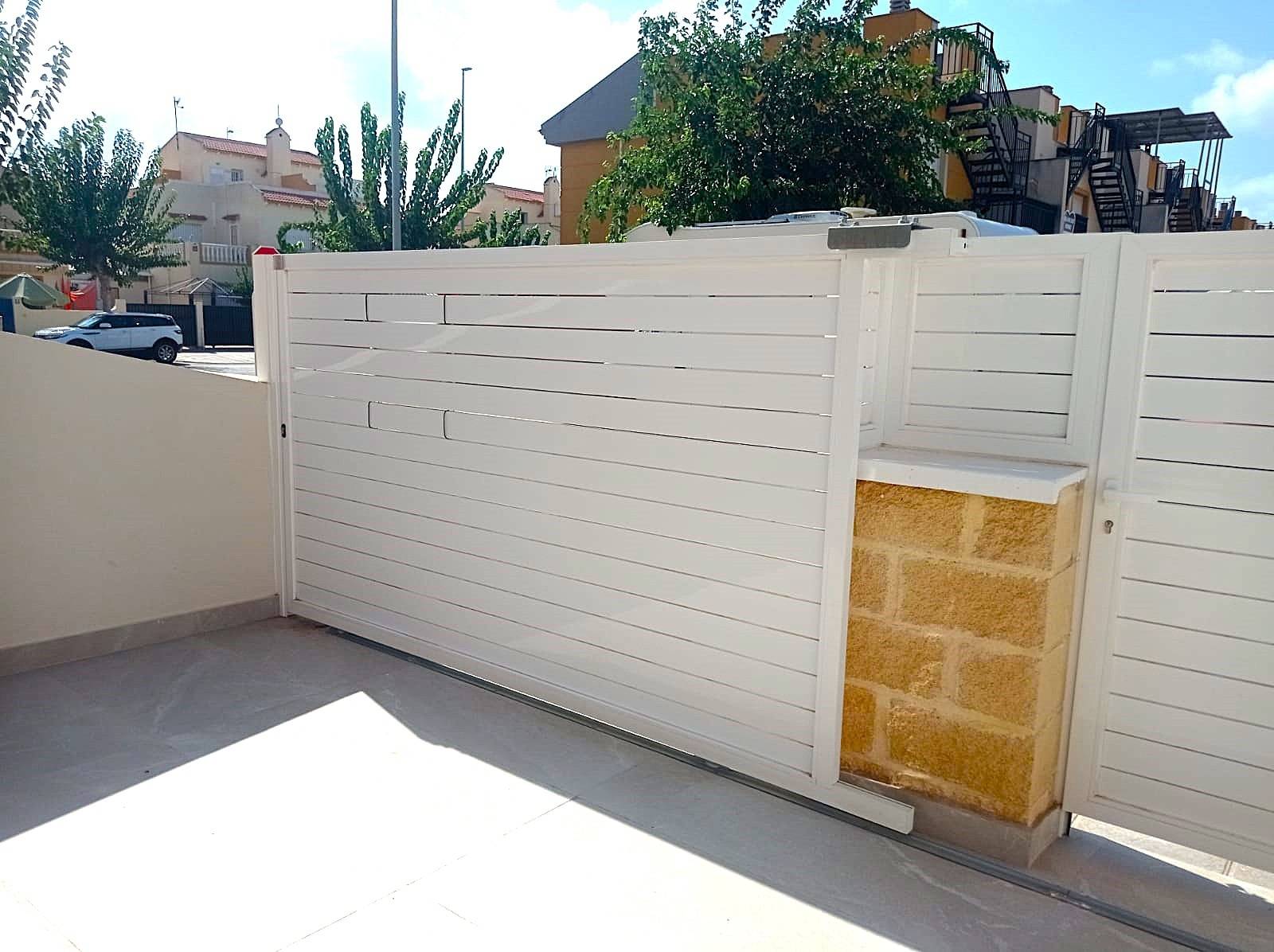 Townhouse in Pilar de la Horadada, Alicante, Spanien 2 Schlafzimmer, 65 m2 Nr. 155734
