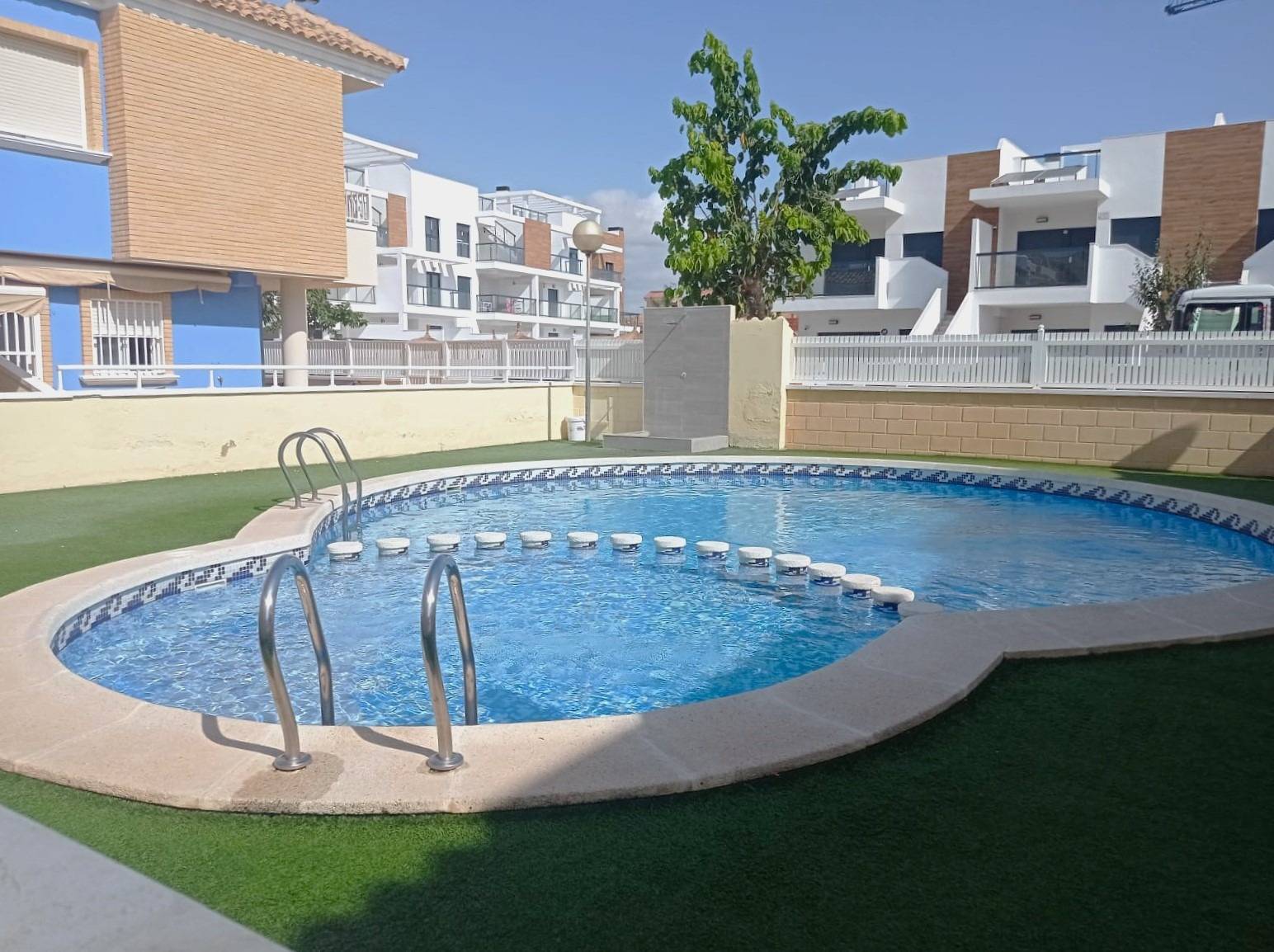 Townhouse in Pilar de la Horadada, Alicante, Spanien 2 Schlafzimmer, 65 m2 Nr. 155734
