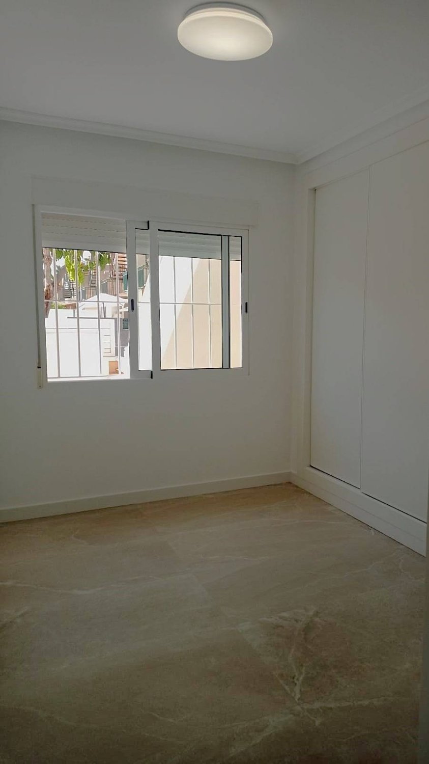 Townhouse in Pilar de la Horadada, Alicante, Spanien 2 Schlafzimmer, 65 m2 Nr. 155734