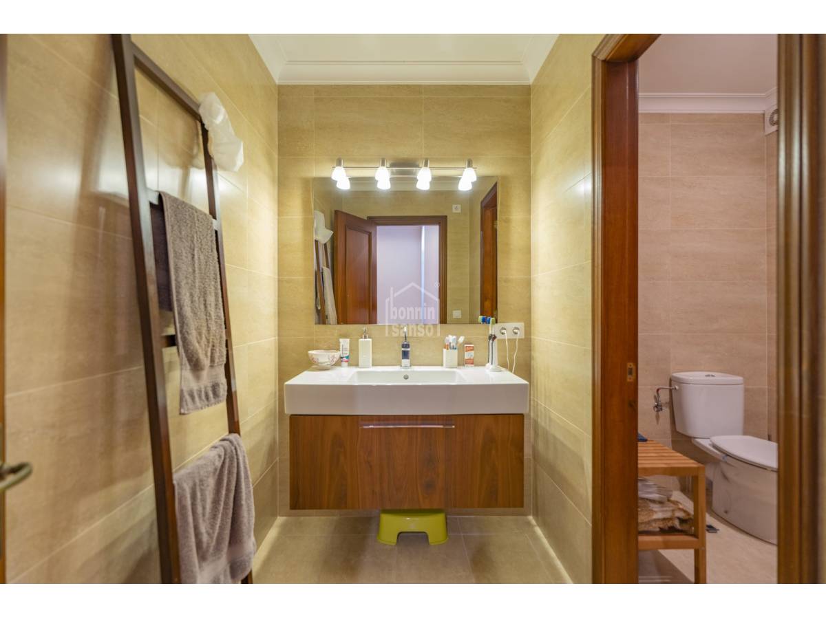 Apartamento en Mahon, Menorca, España 4 dormitorios, 141 m2 No. 179313