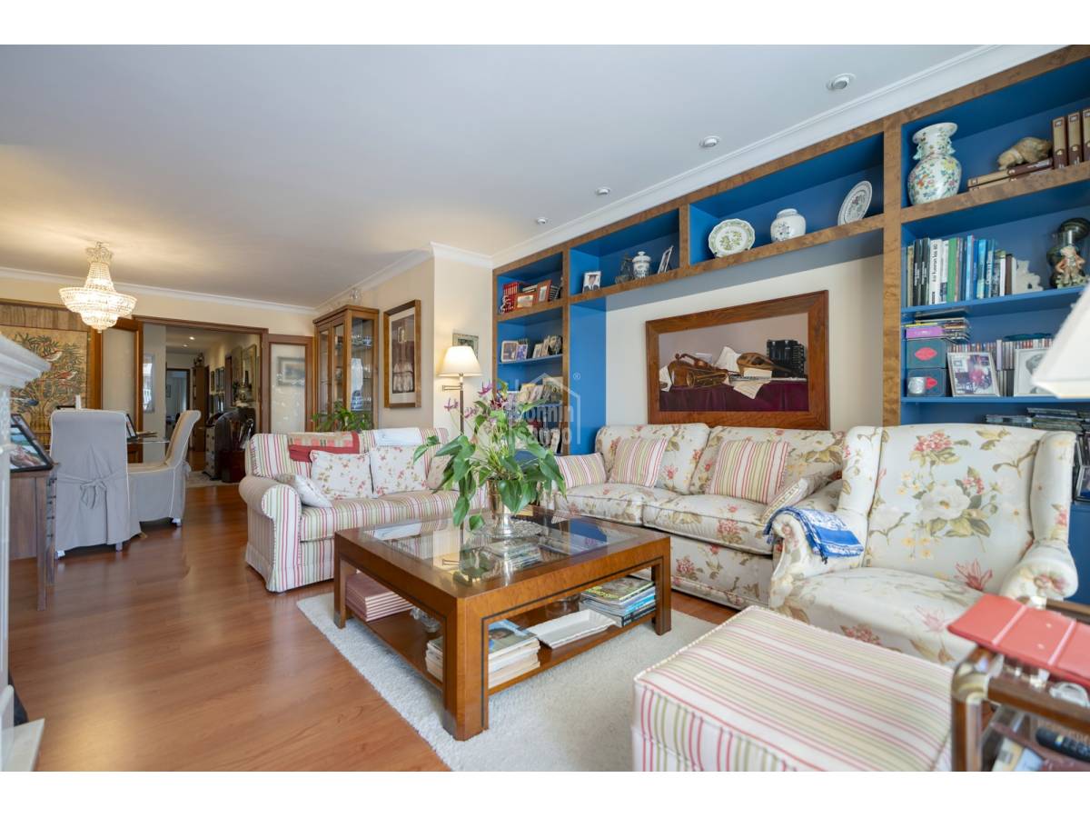 Apartamento en Mahon, Menorca, España 4 dormitorios, 141 m2 No. 179313