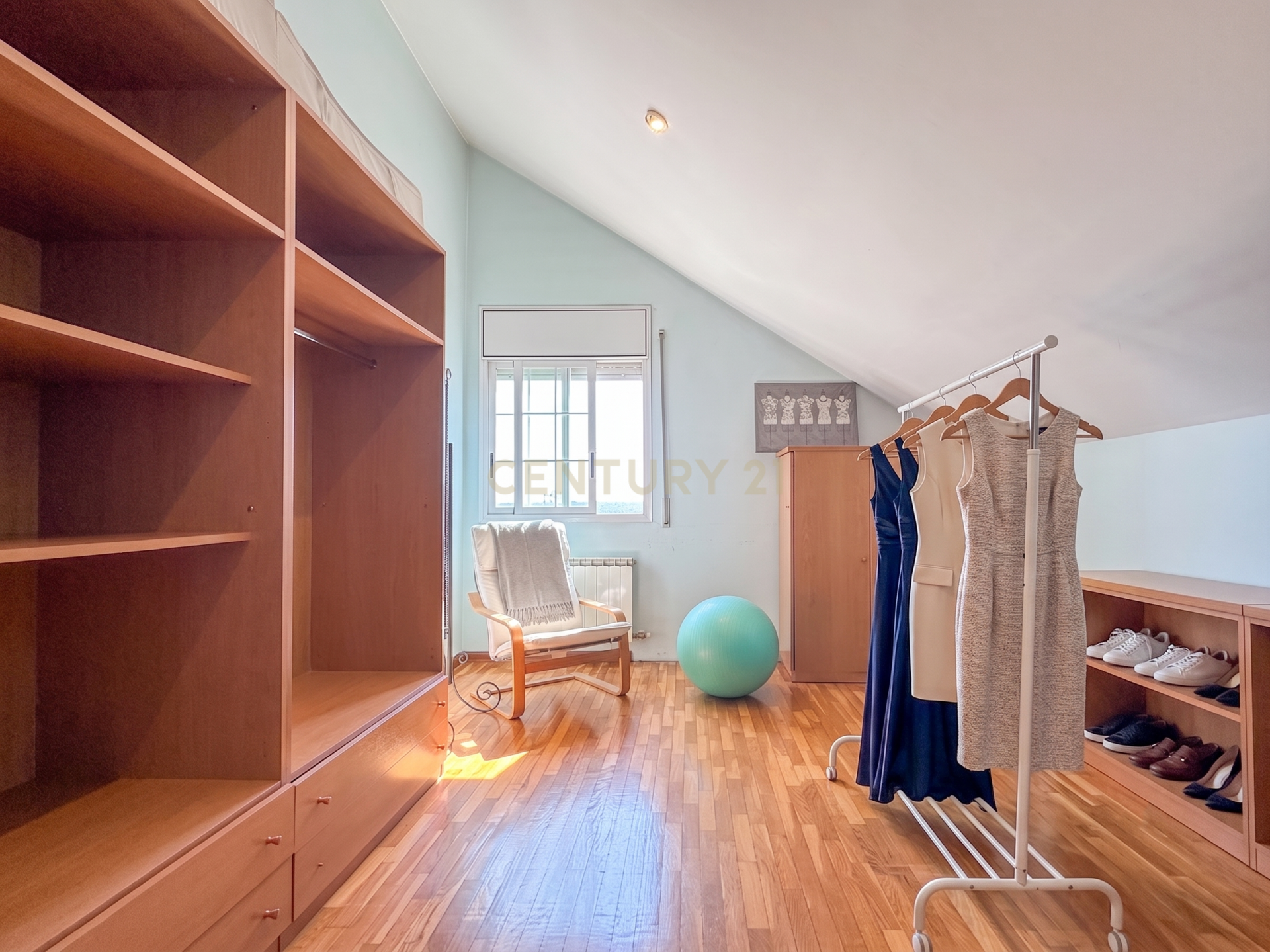Māja Santa Eulalia De Roncana, Barcelona, Spānijā 5 istabas, 293 m2 Nr. 192349