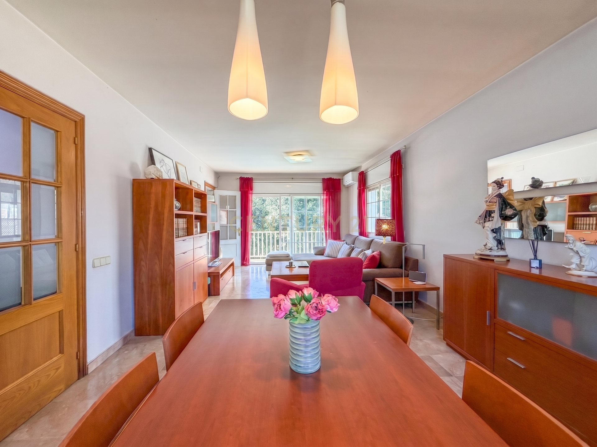 Māja Santa Eulalia De Roncana, Barcelona, Spānijā 5 istabas, 293 m2 Nr. 192349
