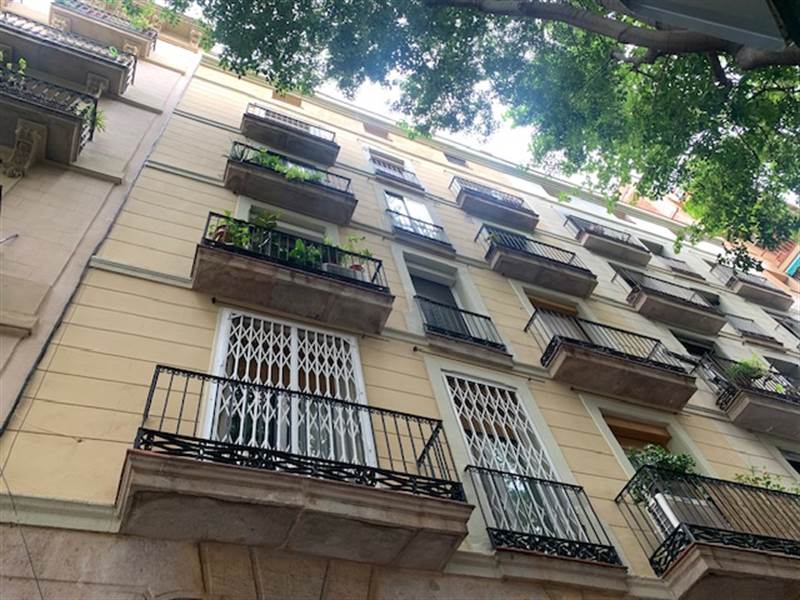 Kommersiell fastighet i Barcelona, Spanien 132 kvm. Nr. 192369
