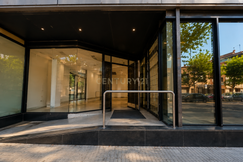 Retail store in Terrassa, Barcelona, Spain 163 sq.m. No. 192348