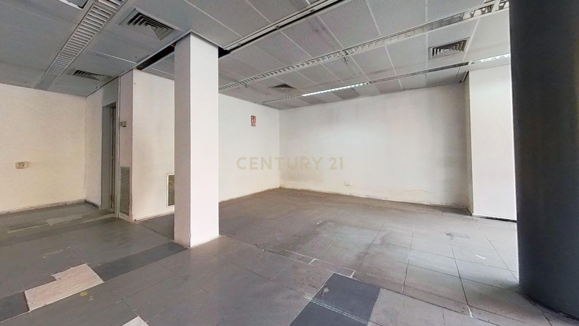 Butik i Terrassa, Barcelona, Spanien 163 kvm. Nr. 192348