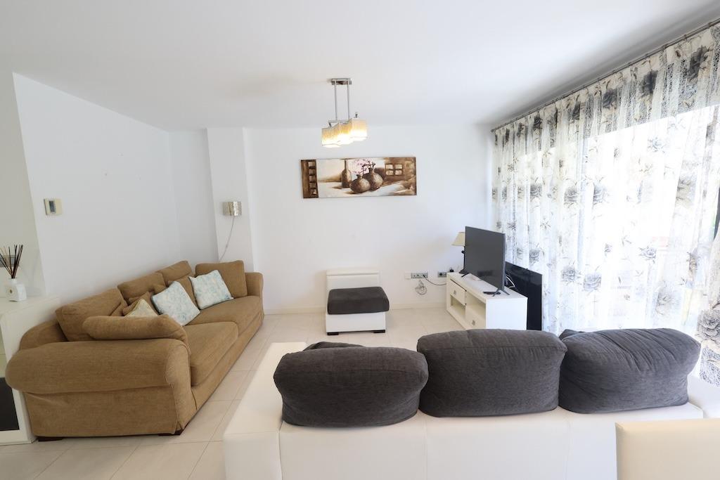 Apartment à Campoamor, Alicante, Espagne 2 chambres, 80 m2 No. 196678