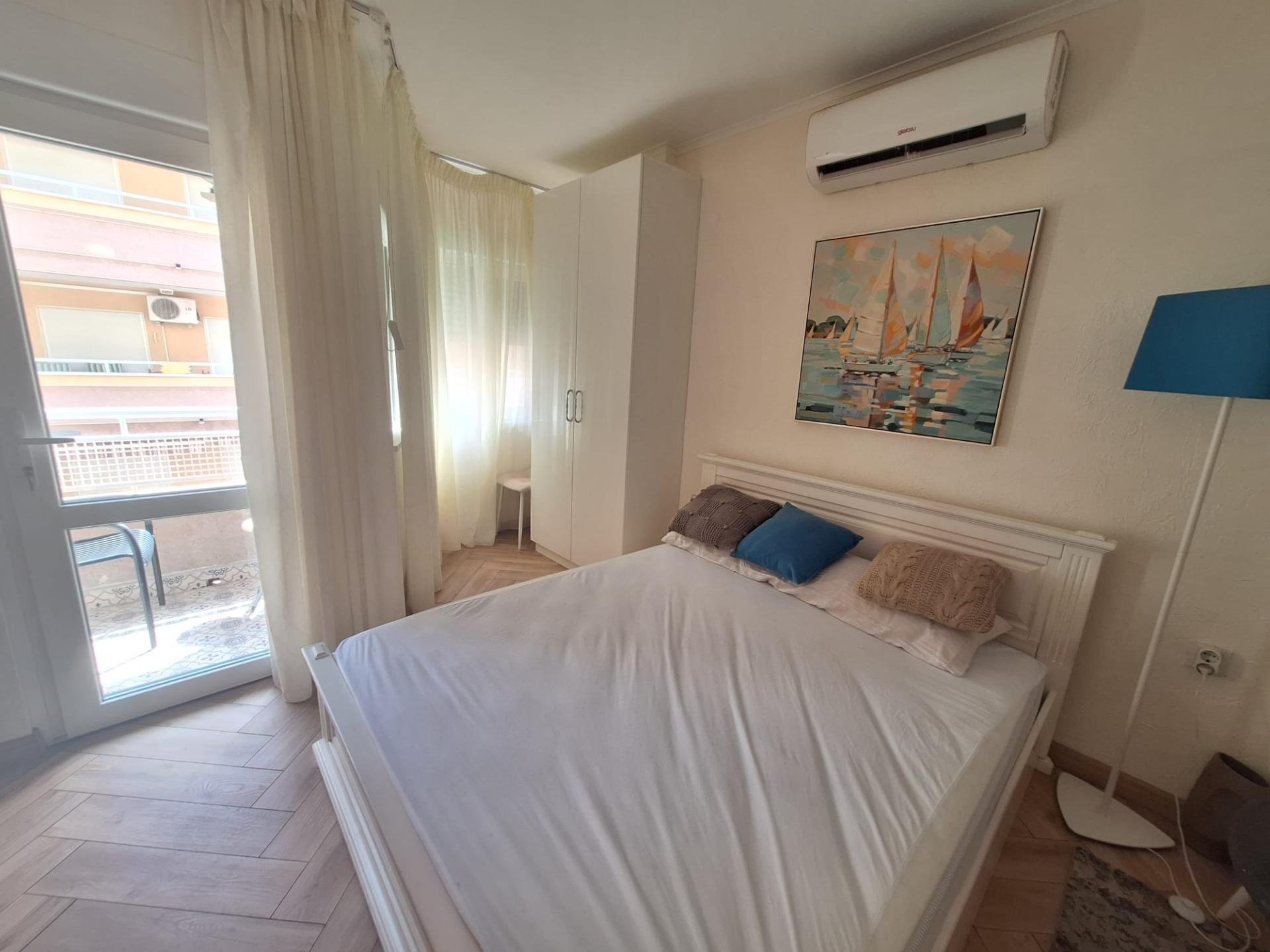 Apartamento en Torrevieja, Alicante, España 30 m2 No. 196674