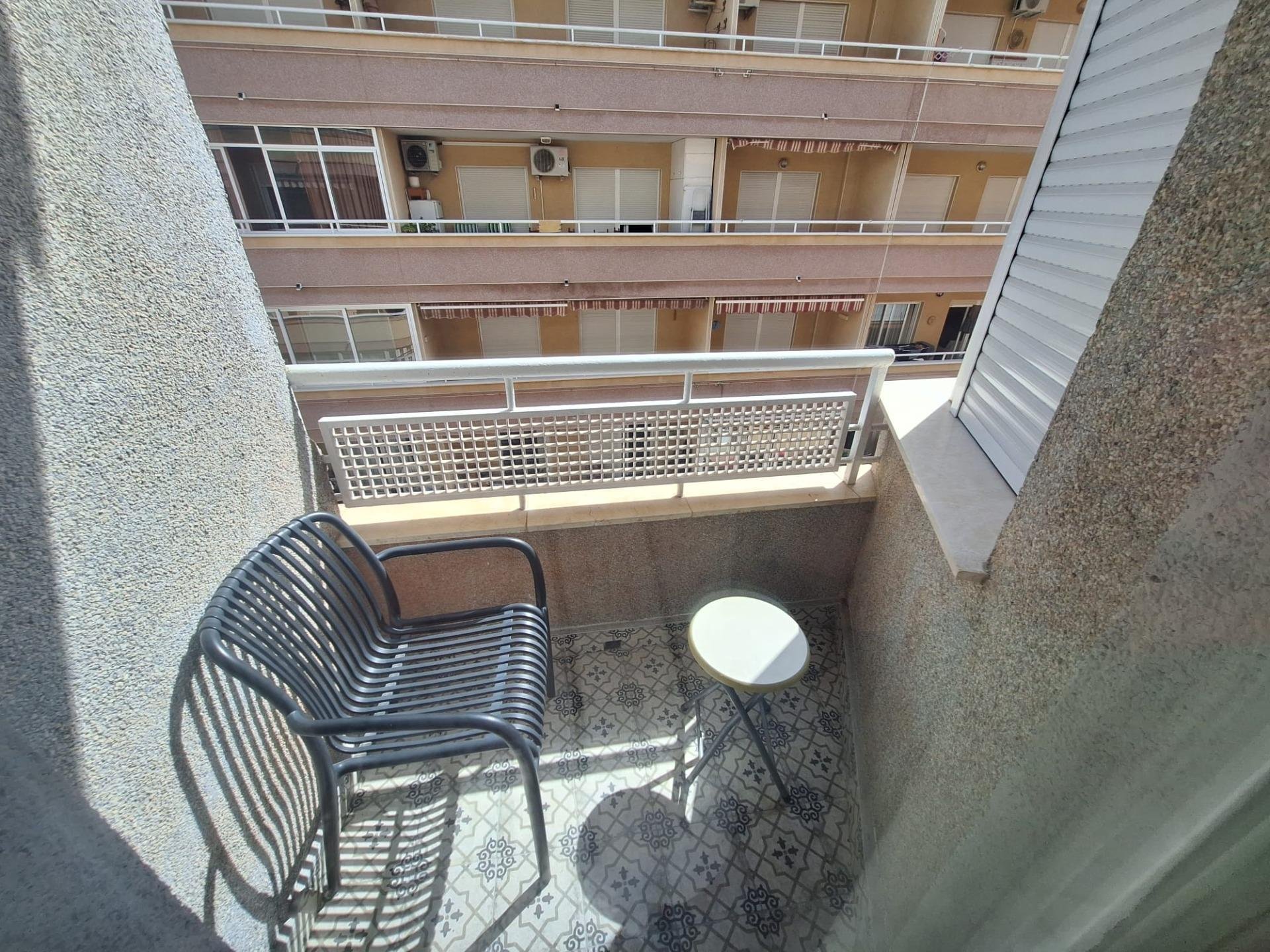 Apartamento en Torrevieja, Alicante, España 30 m2 No. 196674