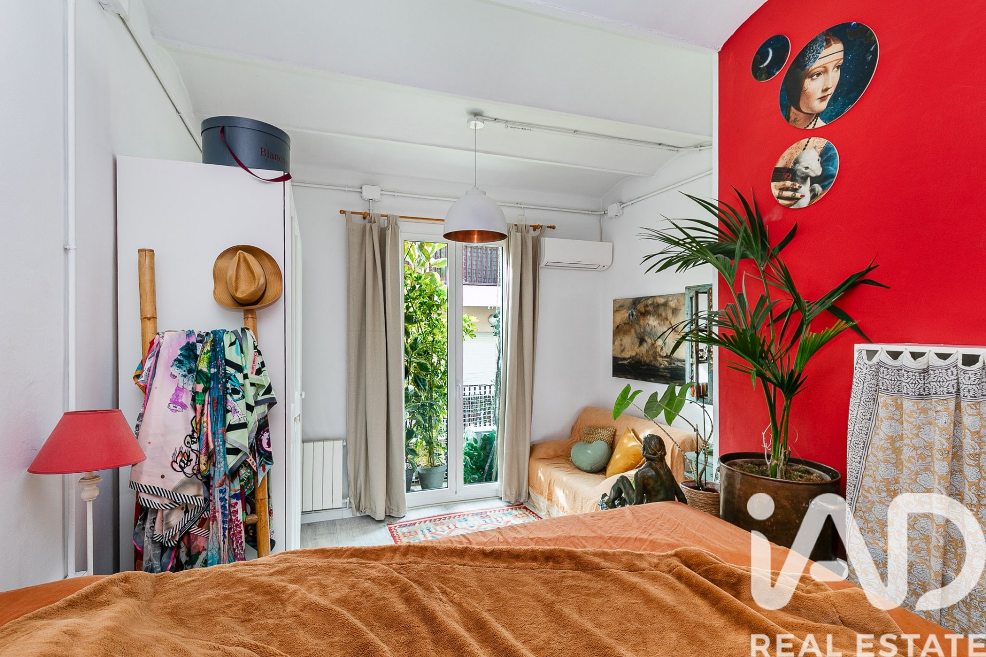 Apartamento en Barcelona, España 1 dormitorio, 69 m2 No. 152706