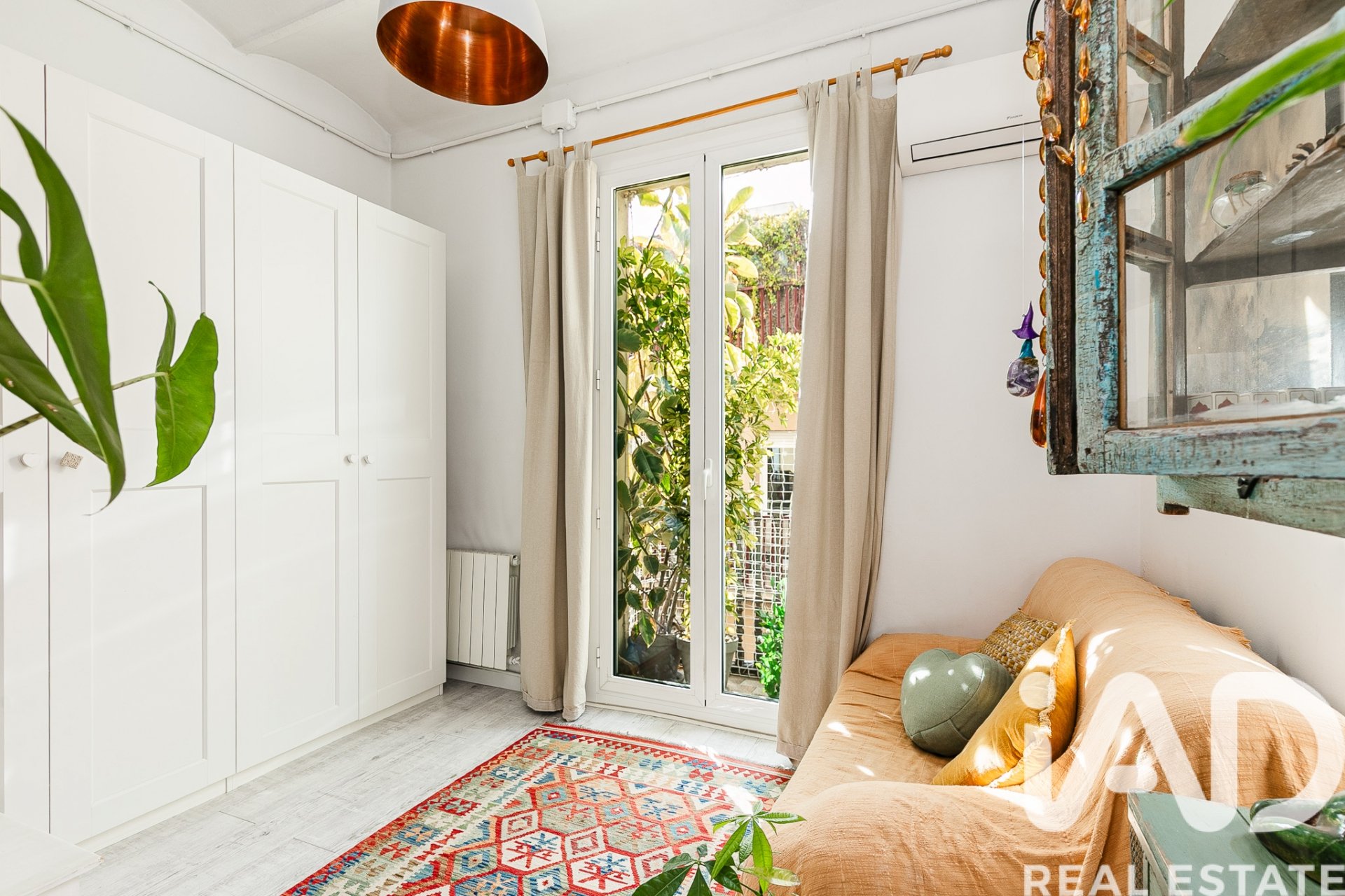 Apartamento en Barcelona, España 1 dormitorio, 69 m2 No. 152706