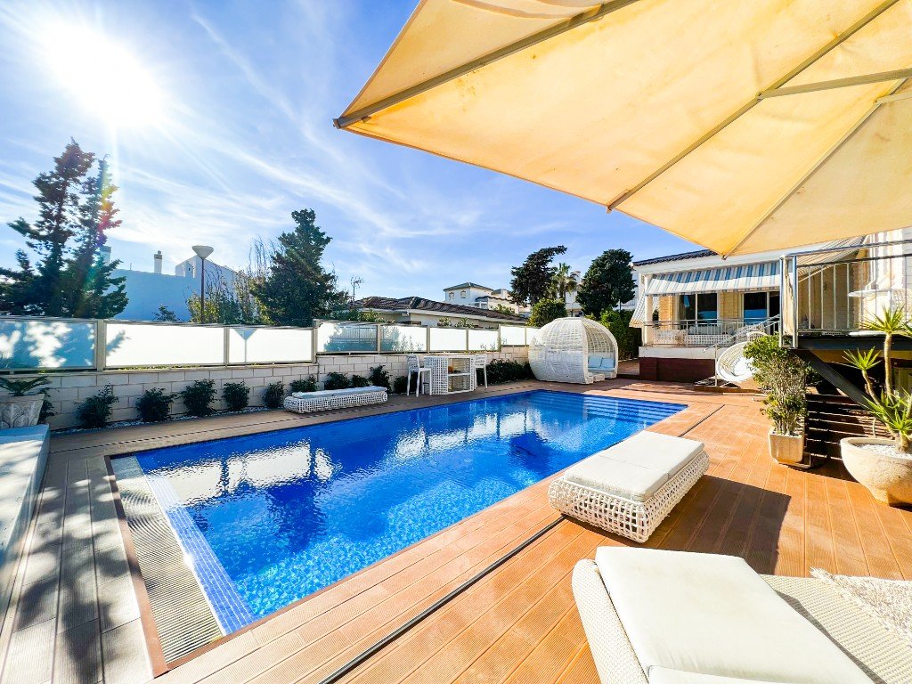 Villa in La Mata, Alicante, Spanien 5 Schlafzimmer, 380 m2 Nr. 145152