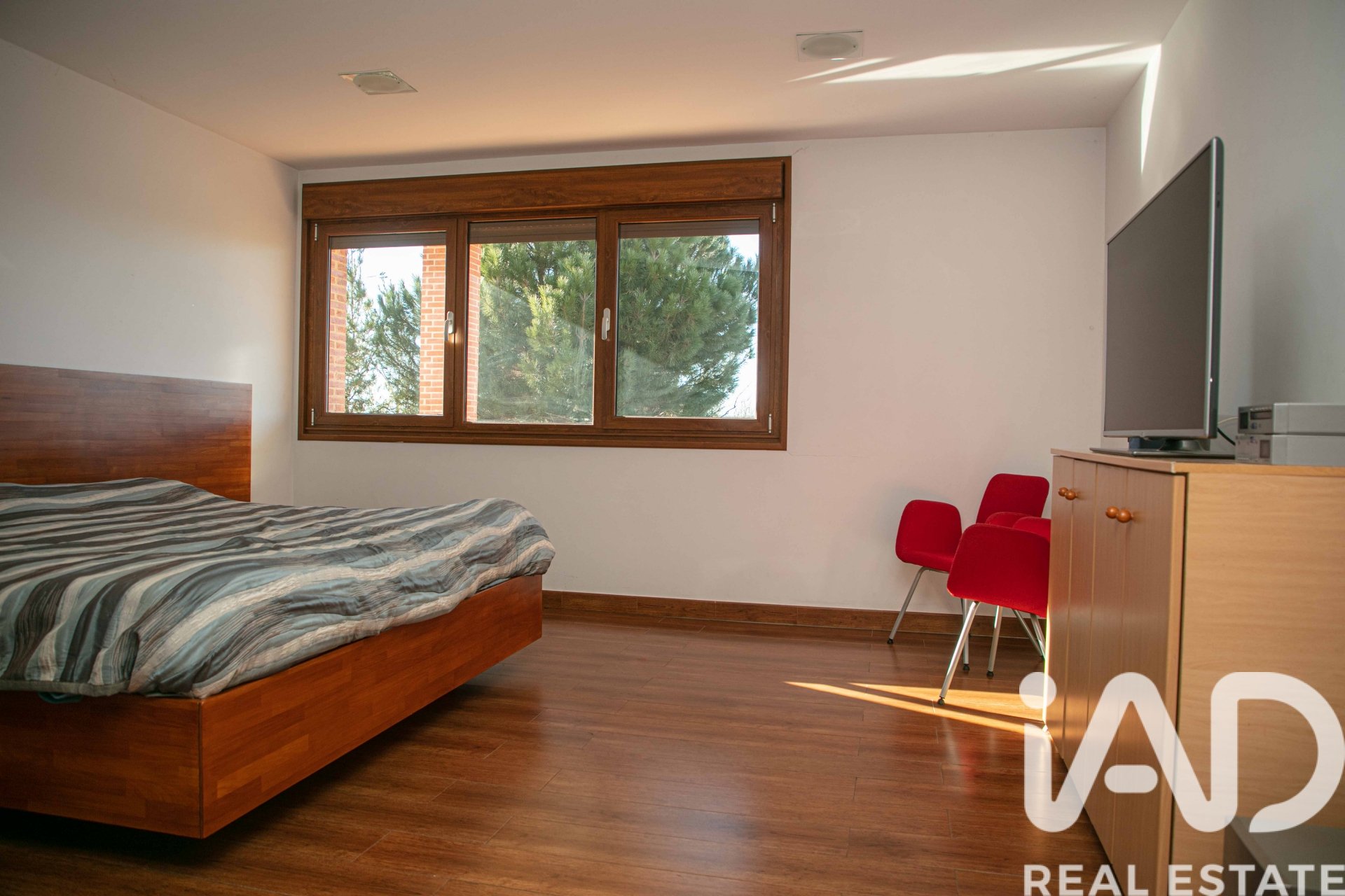 Talo Villaquilambre, Leon, Espanja 5 makuuhuonetta, 446 m2 No. 172398