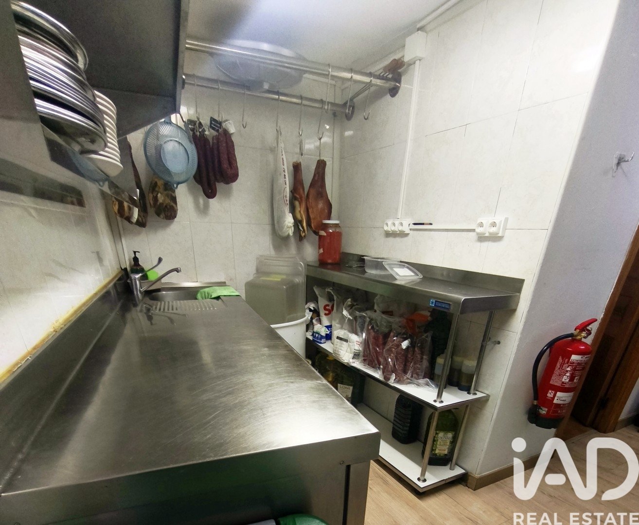 Кафе / ресторан в Леон, Испания 5 спален, 280м2 №172400