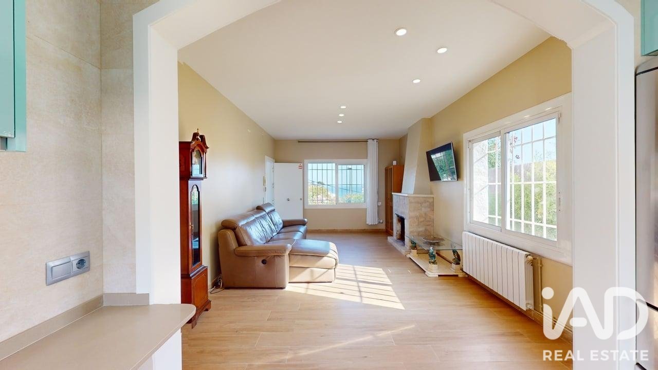 House in Canet de Mar, Barcelona, Spanien 4 Schlafzimmer, 150 m2 Nr. 187753