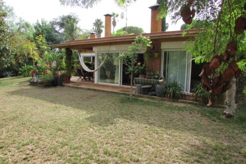 Villa in Blanes, Girona, Spain 2 bedrooms, 100 sq.m. No. 78398