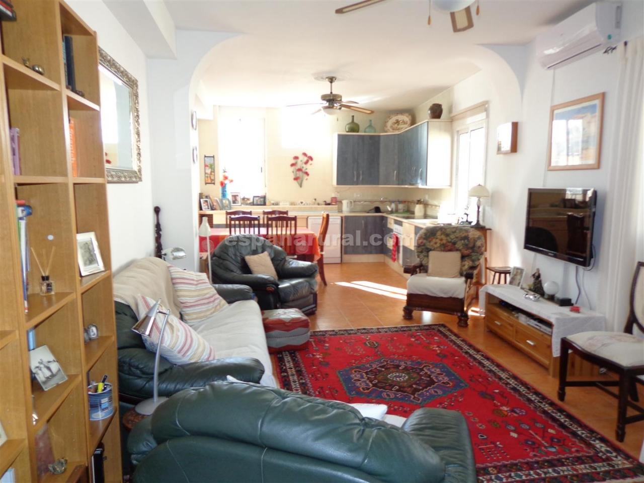 Townhouse in Caniles, Granada, Spain 4 bedrooms, 178 sq.m. No. 78046