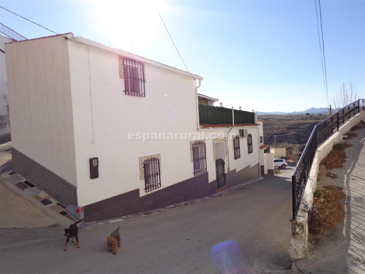 Townhouse in Caniles, Granada, Spain 4 bedrooms, 178 sq.m. No. 78046