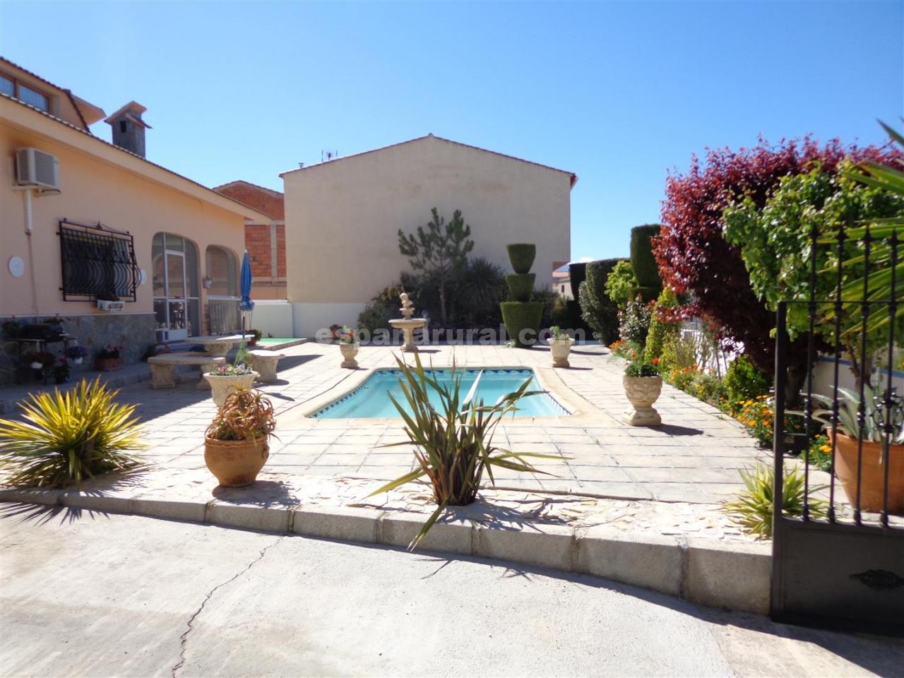 House in El Hijate, Almeria, Spain 5 bedrooms, 220 sq.m. No. 78045