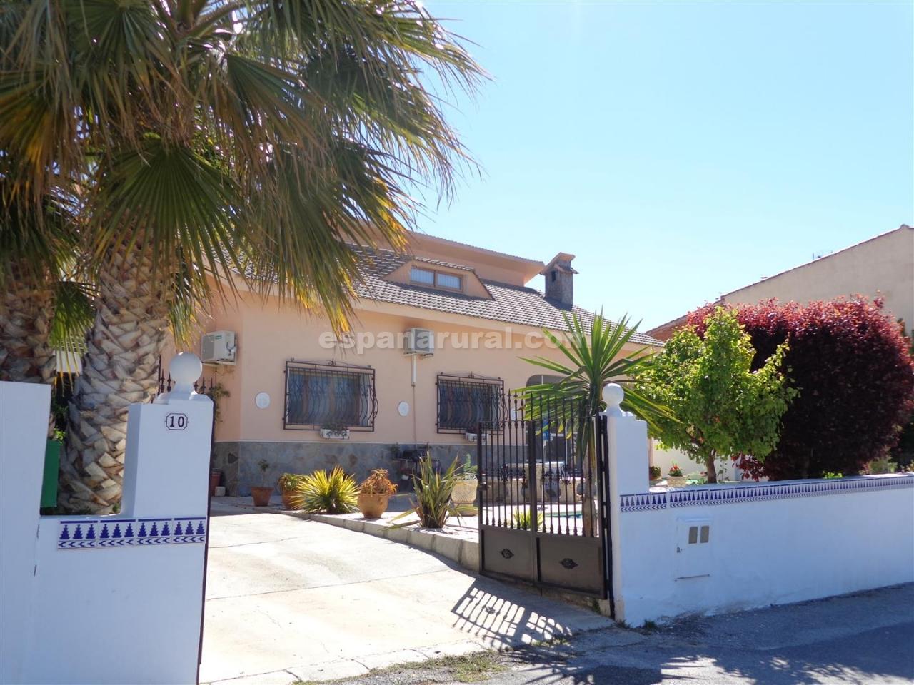 House in El Hijate, Almeria, Spain 5 bedrooms, 220 sq.m. No. 78045