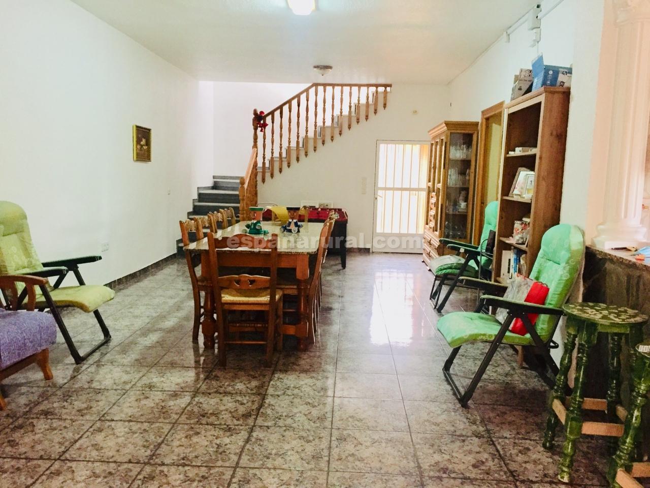 Villa i La Alfoquia, Almeria, Spanien 7 sovrum, 500 kvm. Nr. 78048