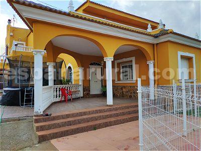 Villa i La Alfoquia, Almeria, Spanien 7 sovrum, 500 kvm. Nr. 78048