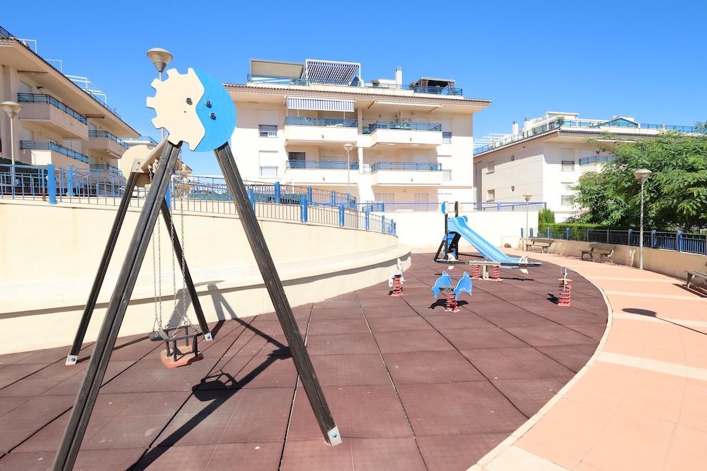 Apartamento en Mil Palmeras, Alicante, España 2 dormitorios, 87 m2 No. 189370