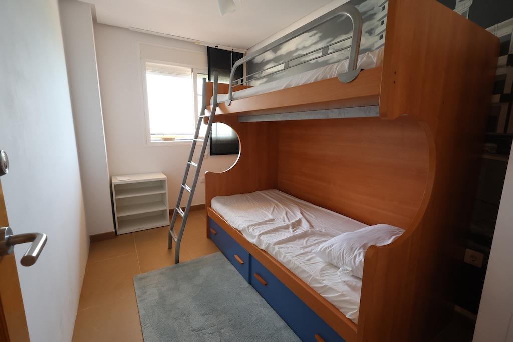 Apartamento en Mil Palmeras, Alicante, España 3 dormitorios, 119 m2 No. 189371