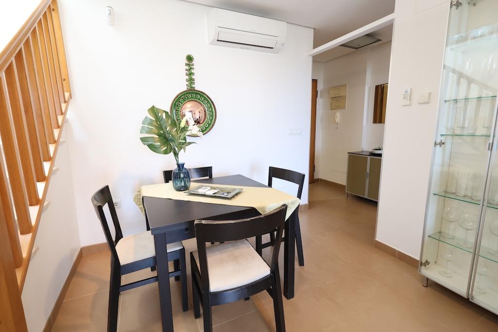 Apartamento en Mil Palmeras, Alicante, España 3 dormitorios, 119 m2 No. 189371