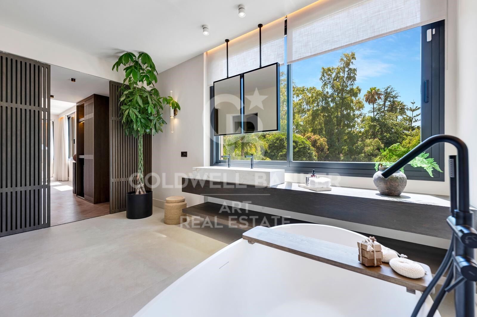 Villa en Marbella, Málaga, España 5 dormitorios, 327 m2 No. 158165