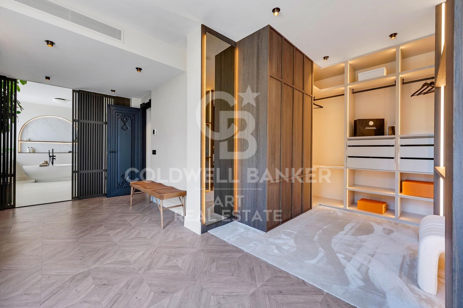 Villa en Marbella, Málaga, España 5 dormitorios, 327 m2 No. 158165