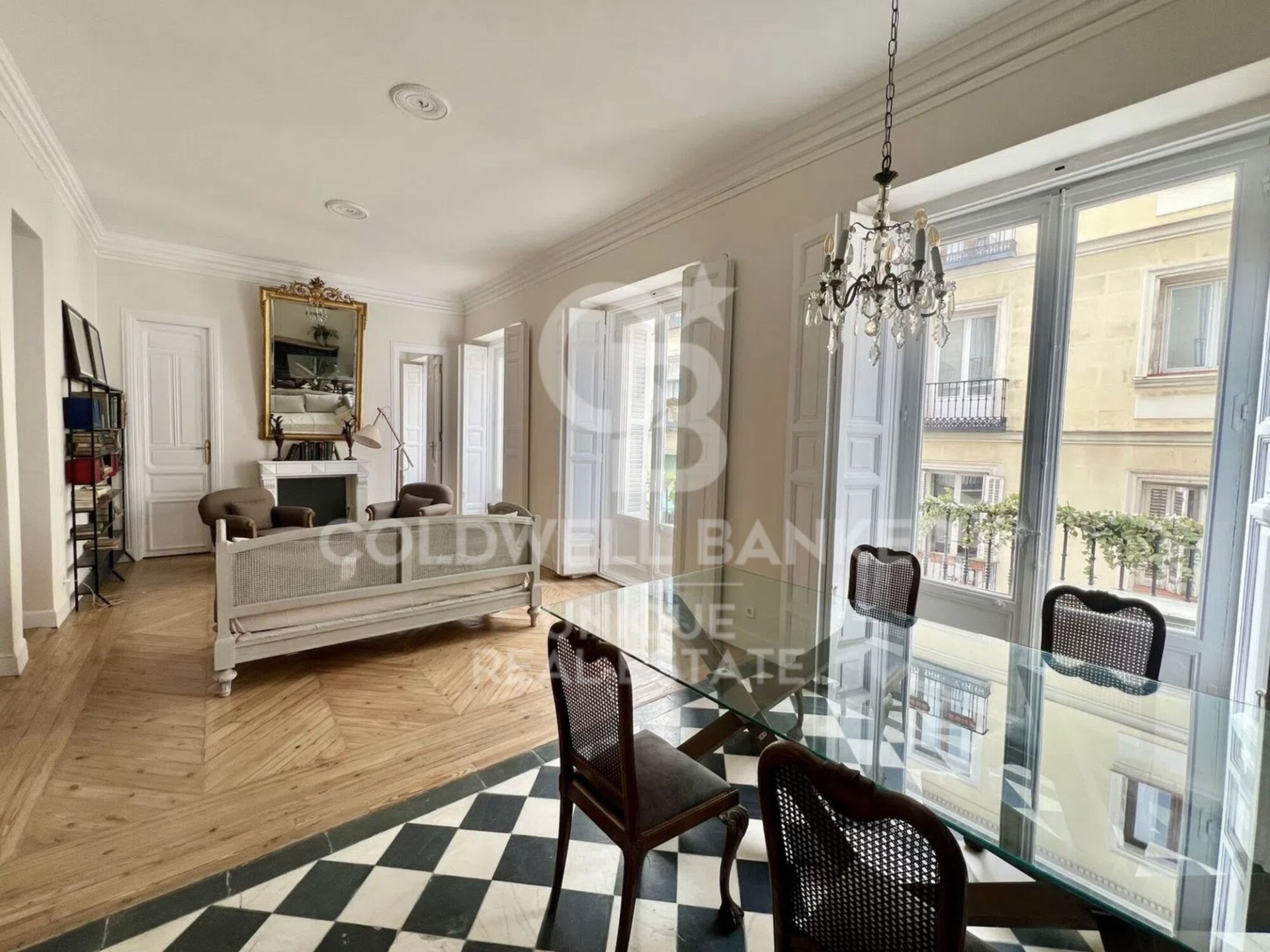 Apartamento en Madrid, España 3 dormitorios, 148 m2 No. 178808