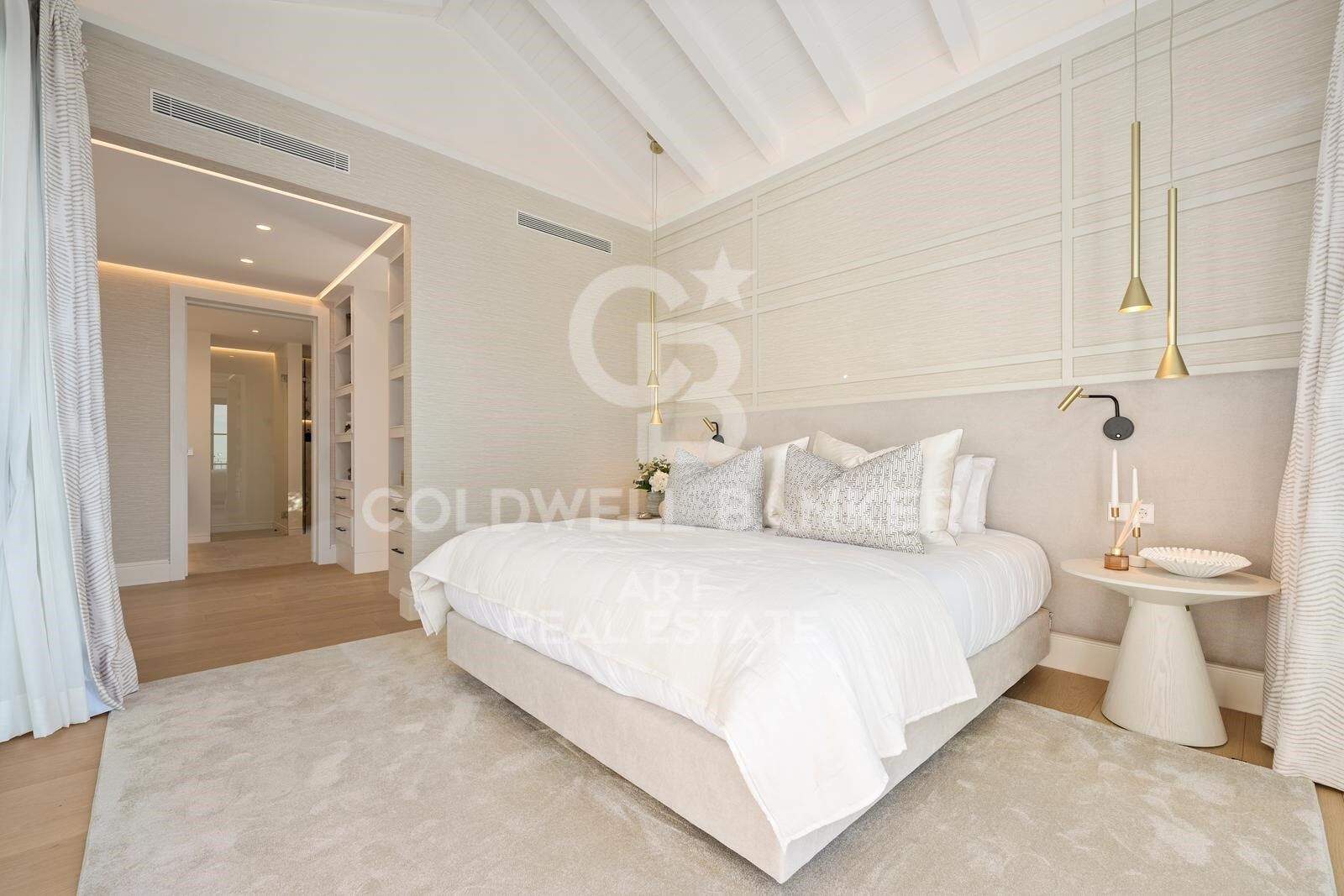 Villa in Benahavis, Malaga, Spain 5 bedrooms,  No. 157160